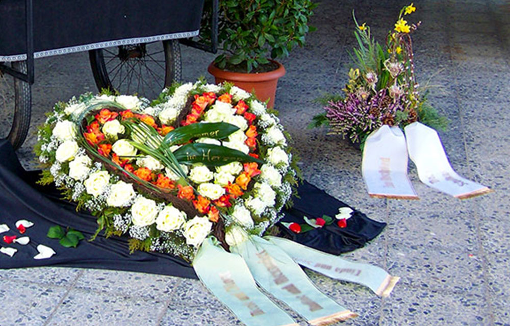 blumen-fischer-hungen-trauerfloristik-03